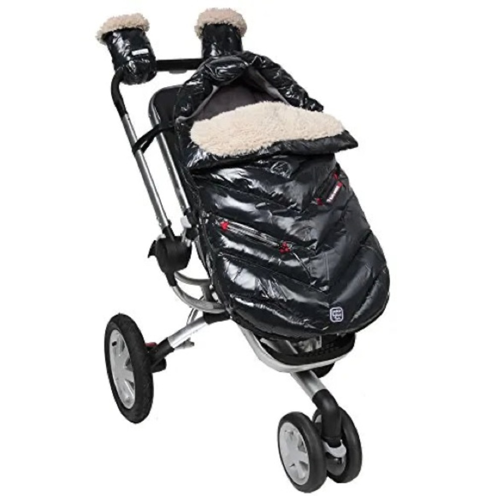 Brand New 7 A.M. Enfant Polar Igloo footmuff in black.
